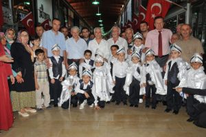 Kapalı &Ccedil;arşı'da s&uuml;nnet coşkusu