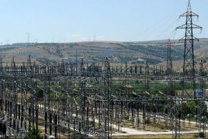 Enerji nakil hatları baz istasyonlarından tehlikeli