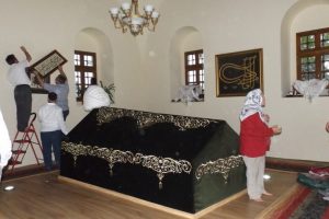 Balkanlar'a Bursalı hattatlar imza atıyor