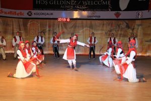 İneg&ouml;l'de festival coşkusu
