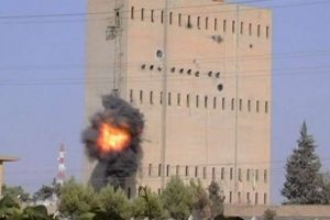 Nusra, PYD kontrol&uuml;ndeki ofisi vurdu