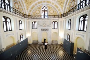 'Yeni cami' kapandı!