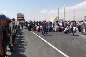 Mardin'de elektrik kesintisi protestosu