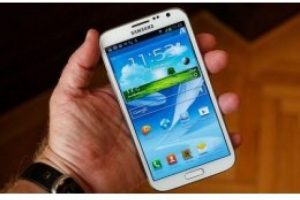 Beklenen telefonun 16GB'ı olmayacak!