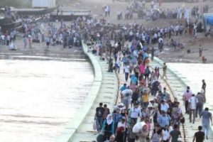 Barzani'den K&uuml;rt kampına ziyaret