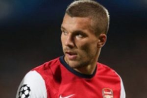 Podolski'den F.Bah&ccedil;e'ye T&uuml;rk&ccedil;e mesaj!