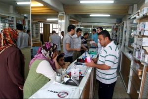 B&uuml;y&uuml;kşehirlerde eczanelerin "kotası" doldu