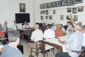 Kaymakam muhtarları dinledi