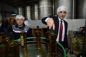 Marmarabirlik'ten eski ortaklarına zeytin dalı
