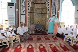 Yaz Kur'an Kursu'nu bitiren &ouml;ğrencilere &ouml;d&uuml;l