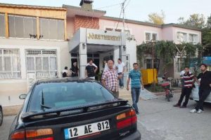 Ceylanpınar &ouml;ğretmenevine mermi isabet etti