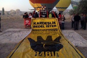 Balonlar Mısır, Filistin ve Suriye i&ccedil;in havalandı