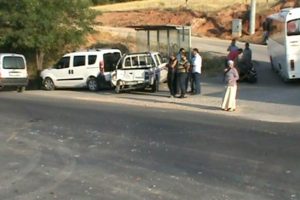 Uşak'ta 6 ara&ccedil; birbirine girdi; 2 yaralı