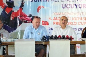 Alidağı yama&ccedil; paraş&uuml;t&uuml; şampiyonası başlıyor