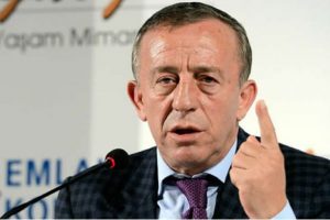 'Doların iki lira olması lehimize'