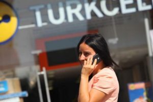 Turkcell'in geliri 2.9 milyar liraya &ccedil;ıktı