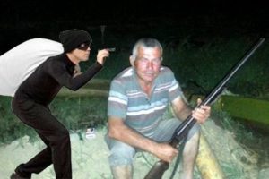 &Ccedil;aresiz k&ouml;yl&uuml;ler hırsız n&ouml;beti tutuyor