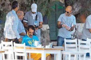 İbrahim Tatlıses 950 liralık şans oyunları kuponu aldı