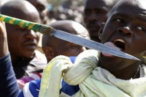 Grev G&uuml;ney Afrika'daki altın madenlerine sı&ccedil;rayabilir