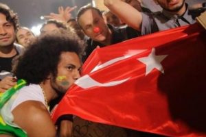 "Brezilya'nın m&uuml;dahalesi T&uuml;rkiye'yi rahatlatır"