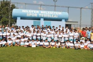 Minik sporcular g&ouml;revi tamamladı