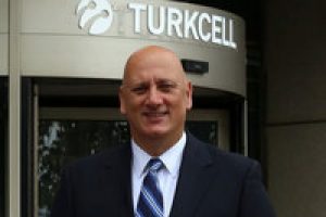 Turkcell akıllı telefonla rekor kırdı