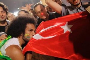 "Brezilya'nın m&uuml;dahalesi T&uuml;rkiye'yi rahatlatır"