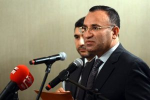 Bozdağ H&uuml;rriyet gazetesi ile ilgili a&ccedil;ıklama yaptı