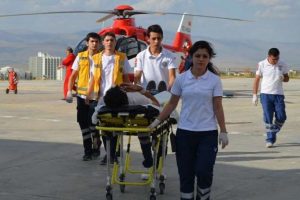 Belediye otob&uuml;s&uuml; kaza yaptı: 15 yaralı