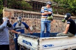 D&uuml;nya Suriye'ye g&ouml;zlerini kapadı