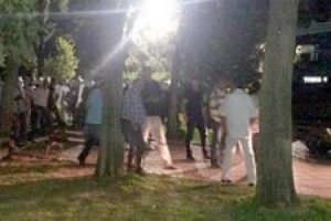 İzmir'de kurulan &ccedil;adırlara polis m&uuml;dahalesi