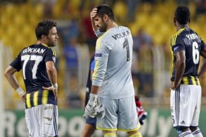 Fenerbah&ccedil;e'de 4 yıldız kadro dışı