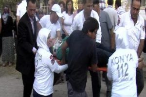 Konvoydaki ara&ccedil; takla attı