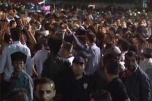 B&uuml;y&uuml;k Taarruz kutlamalarında gerginlik