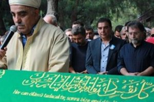 Ahmet Hakan'ın babası toprağa verildi