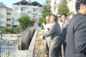 Vali Karaloğlu dağ y&ouml;resine &ccedil;ıkarma yaptı