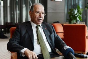 Acarer'den "a&ccedil;ık hat" uyarısı