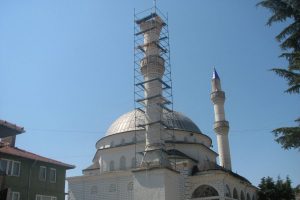 &Ccedil;&uuml;r&uuml;k minareleri yeniden yapılıyor