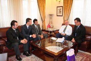 Vali Karaloğlu'ndan ovayı tarıma terk etme &ccedil;ağrısı