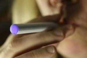 Elektronik sigara da kansere neden oluyor