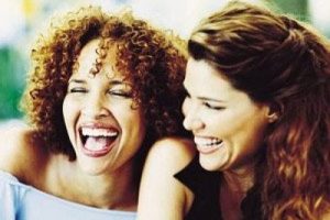 D&uuml;nyanın en g&uuml;&ccedil;l&uuml; silahı, bir kadının kahkahası