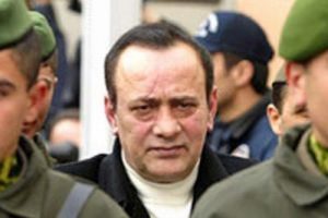 Alaattin &Ccedil;akıcı hastaneye kaldırıldı