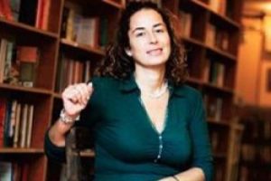 Pınar Selek i&ccedil;in kırmızı b&uuml;lten