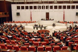 Savaş tezkeresi 10 aydır hazır