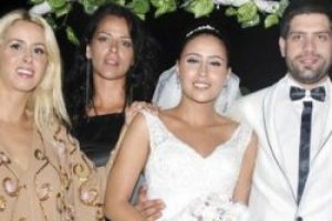 Niran &Uuml;nsal'dan kızına gebelikten korunma uyarısı