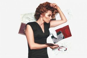 Elif Şafak'tan 'Muhteşem Y&uuml;zyıl'