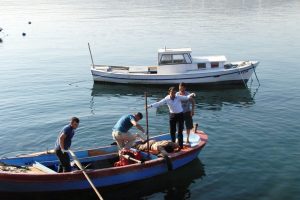 Bursa'da gizemli &ouml;l&uuml;m! İntihar mı denize mi d&uuml;şt&uuml;?