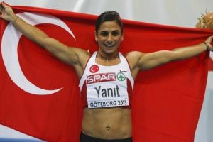 Nevin Yanıt'a 2 yıl men!