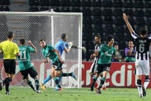 Schalke'ye bir darbe de Szalai'den