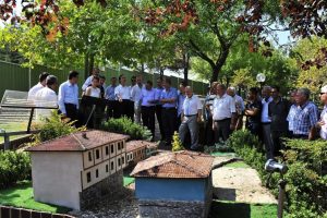 Yıldırım'dan pazaryerine asfalt